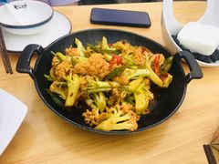 -聚汇三少·龙虾·中餐厅(莫邪路新天地店)