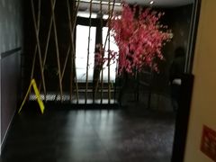 -河畔春天时尚餐厅