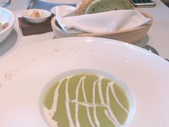 -GreyWhale灰鲸餐厅(武汉国际广场店)