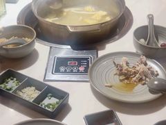 -喃喃椰·糟粕醋·椰子鸡火锅(七堡花园店)