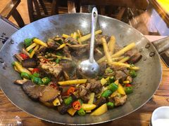 -老唐三下锅 ·张家界地标美食(溪布街店)
