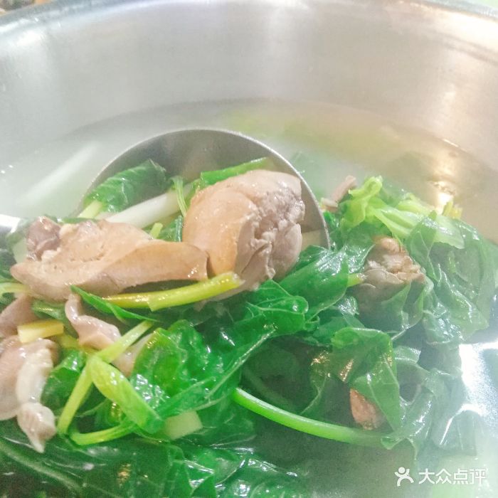 老友河鲜烧鸡鸡什什菜汤图片
