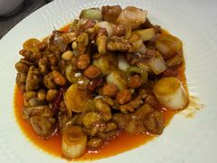 宫保桃仁鸡丁-闫府私房菜·老字号(恒隆店)