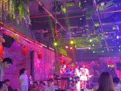 -喜鹊音乐酒馆(西街店)