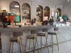 -Fridi Patisserie Cafe