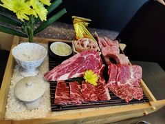 -铭牛烧肉·和牛海鲜自助(高新月牙湖店)