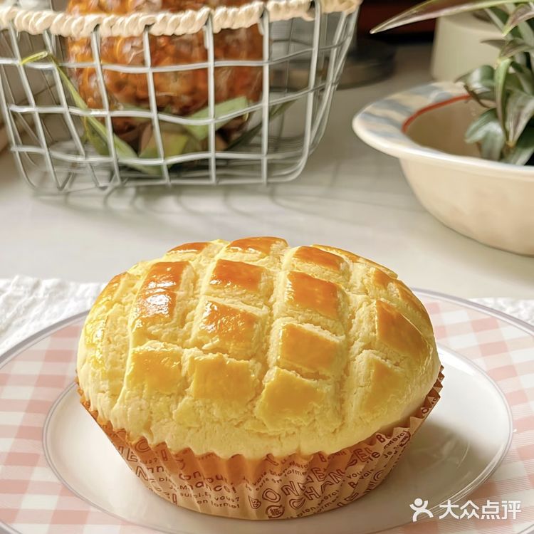 试了10家菠萝包外卖,只有它配叫‘天花板’!