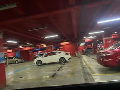 -欧尚超市苏州店停车场(金鸡湖路店)
