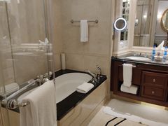 -广州富力丽思卡尔顿酒店