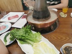 -楼外楼大刀肉传统火锅居(博学路店)