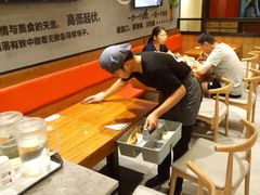 -渝是乎川渝小炒(新世界百货望京店)