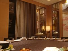 -沁香庭中餐厅·川粤菜(重庆高新假日酒店)