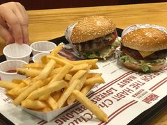 -The Habit Burger Grill 哈比特汉堡(爱琴海店)