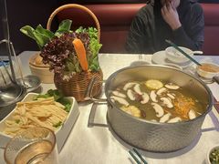 -煲王粤菜餐厅(中侨中心店)