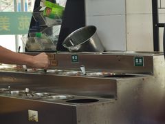 -花苑美食横琴生蚝火锅(拱北粤华路店)