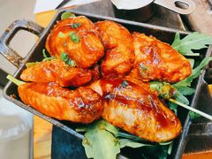 苹果木烟熏鸡翅-Goose Island Brewhouse鹅岛精酿啤酒酿造工坊餐厅