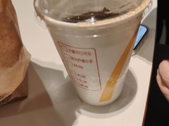 -麦当劳(上海虹桥站30B检票口楼上)
