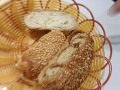 芝麻椒盐烧饼-一只羊·铜锅涮羊肉烧烤