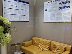 -柏乐口腔医院·舒适化无痛种植牙中心(东盟商务区院)