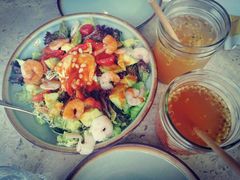 虾仁牛油果沙拉-RAC BAR(安福路店)