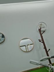 -苗医生专业祛痘·皮肤管理