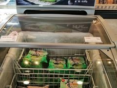 -85度C(生甜甜圈研究工坊·上海松江人民北路店)