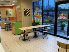 -德克士(梁家巷店)