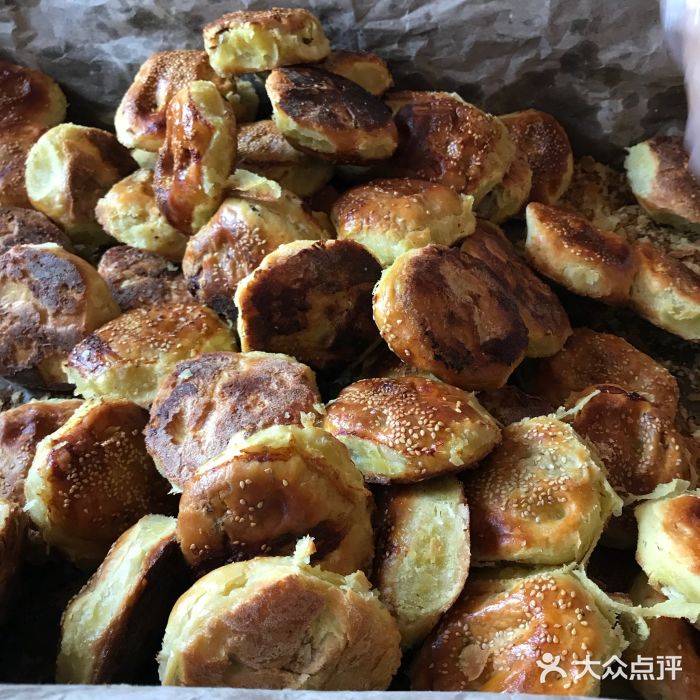 老崔缸炉烧饼图片