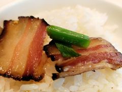 蒜苗炒水晶腊肉-花椒笑成都小馆(百脑汇店)