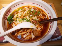 -呷佬·长沙手工米粉(金沙江路店)