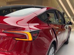 -TESLA 特斯拉(广州天环广场体验店)