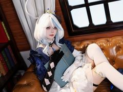 -米游妙妙屋cosplay换装自拍摄影体验馆