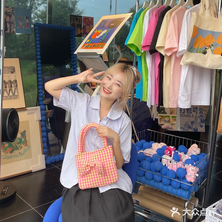 成都快闪｜蓝里蓝气超好拍超好逛的杂货铺  