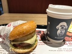 -The Habit Burger Grill 哈比特汉堡(爱琴海店)