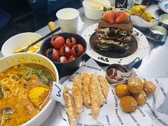 -W COLLECTIVE  DESSERT SHOP