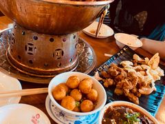 孜然小土豆-炉小二铜锅牛蛙•川湘菜(三里屯店)