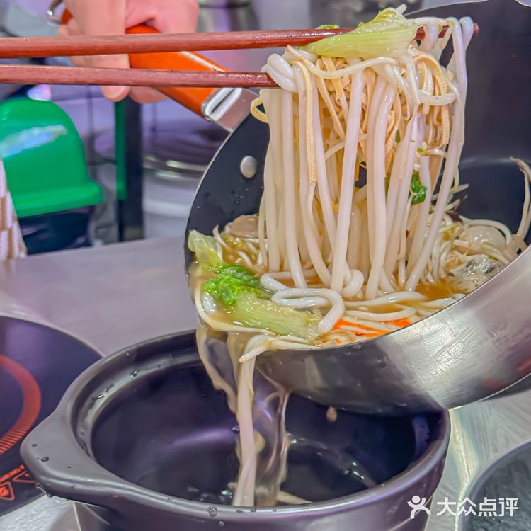 这家东北正宗云南过桥米线绝了!值得N刷!