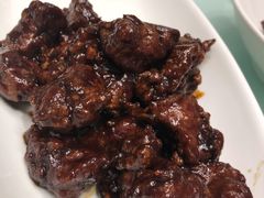 越式牛仔粒-新吉士·上海菜(浦东LCM置汇旭辉店)