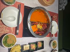 -一绪に寿喜烧自助(世茂广场店)