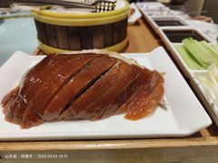酥不腻烤鸭-金三杯酒家(泉城路店)