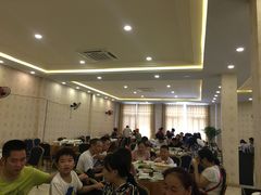 -顺峰渔港中国人的餐厅