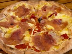 -城市大道红炉披萨烘焙坊