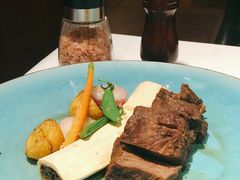 巴罗洛低温慢煮牛排配有机蔬菜-雪龍のkitchen