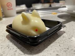 慕斯酸奶兔冰激凌-海底捞火锅(大融城店)