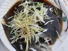 清蒸多宝鱼-北戴河庆山饭店·海鲜砂锅粥(北戴河黑石路店)