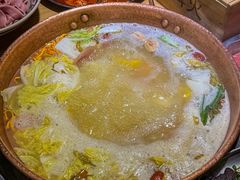 -洱火云南酸菜牛肉火锅(石景山当代商城店)