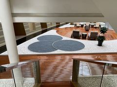 -上海滴水湖皇冠假日酒店