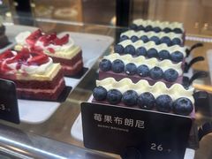 -红跑车蛋糕世界(网巾市店)