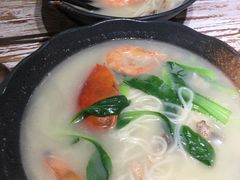 -十面欢腾·海鲜面·台式Bistro(长乐路店)