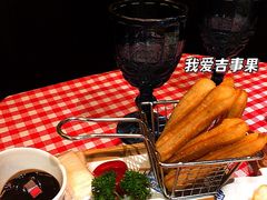 -鲨鱼美式餐厅酒吧Sharky